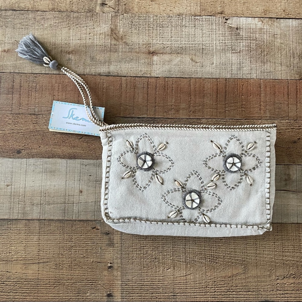 Skemo Maldives Floral Shells Stitched Clutch Tassle Bag NEW with Tags Cream